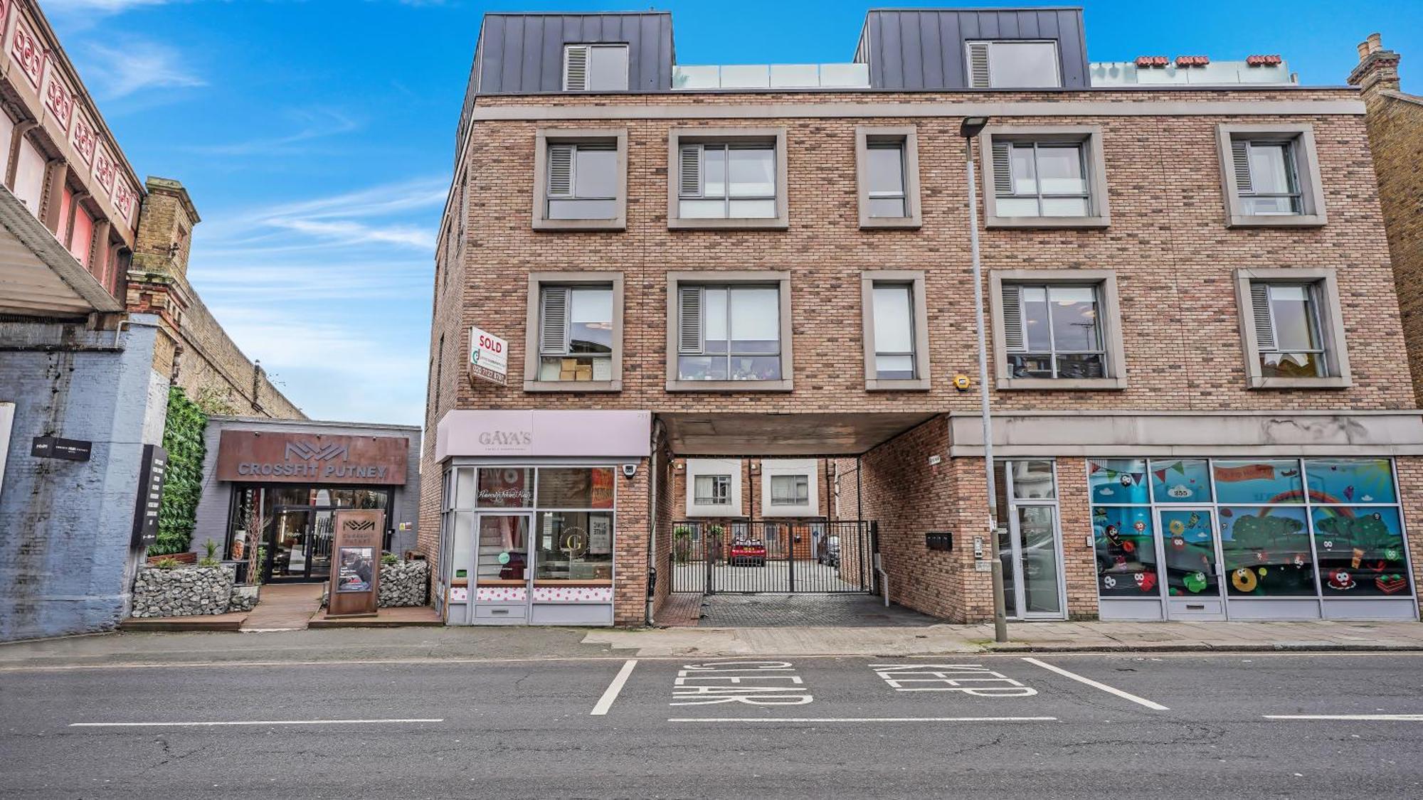 Modern And Spacious Penthouse Apartment In Putney With Free Parking Londen Buitenkant foto
