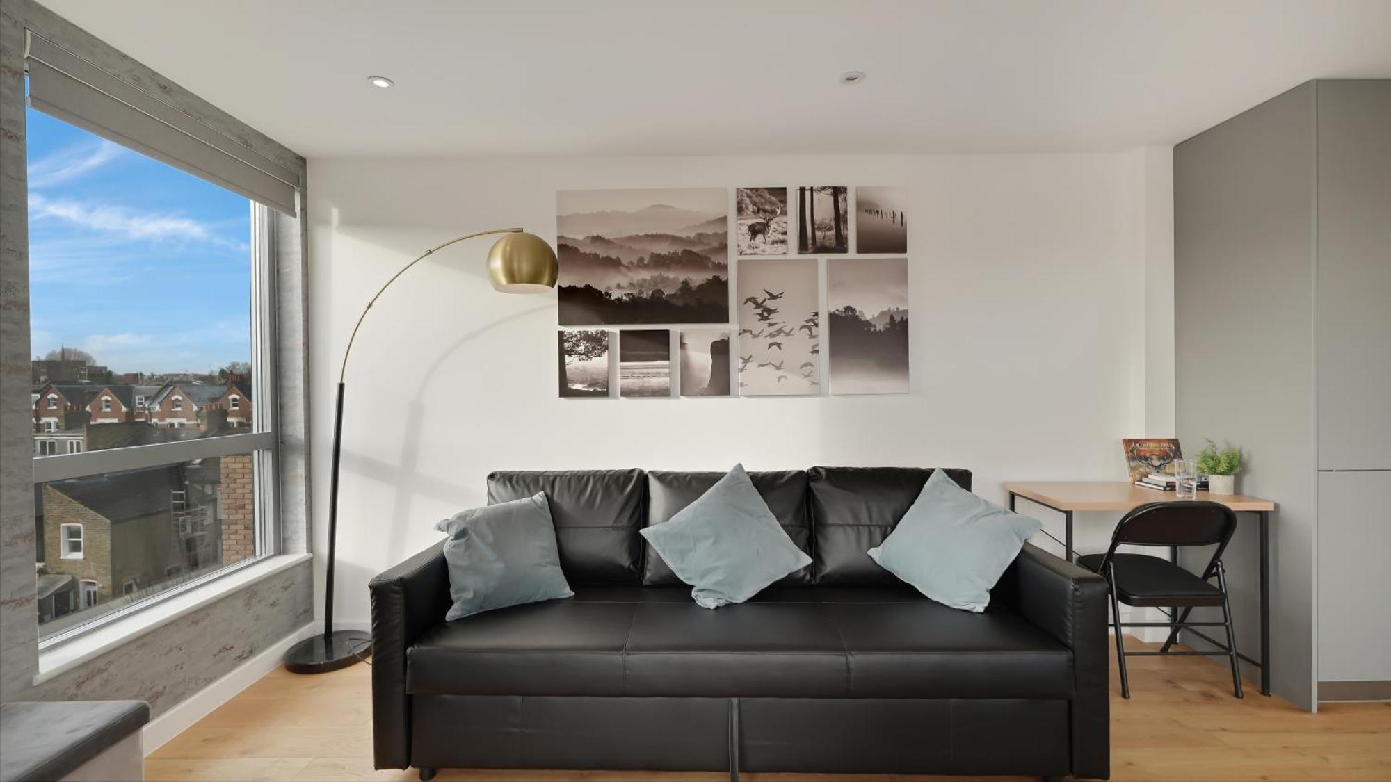 Modern And Spacious Penthouse Apartment In Putney With Free Parking Londen Buitenkant foto