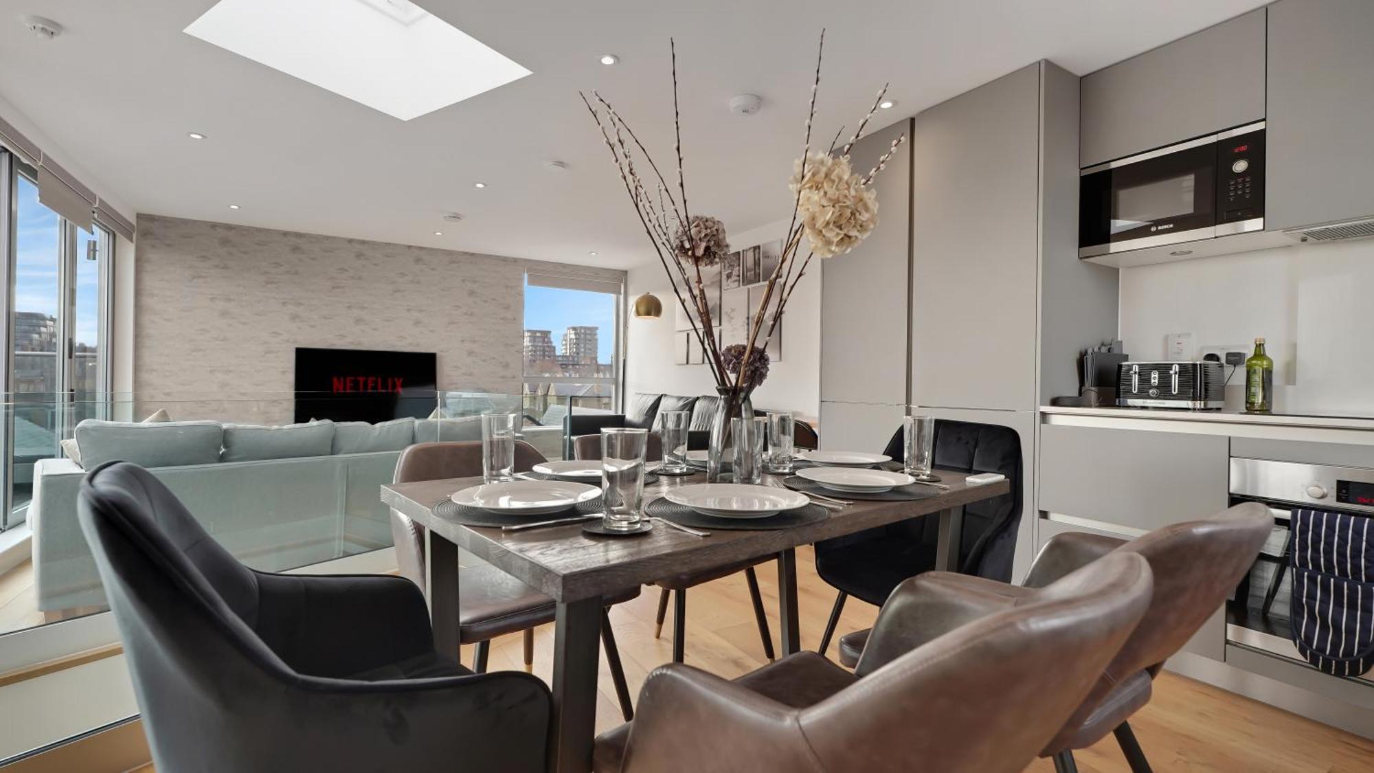 Modern And Spacious Penthouse Apartment In Putney With Free Parking Londen Buitenkant foto